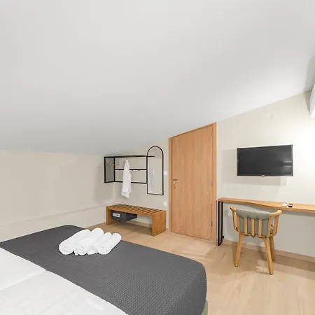 Stone & Sea Nydri (Lefkada)