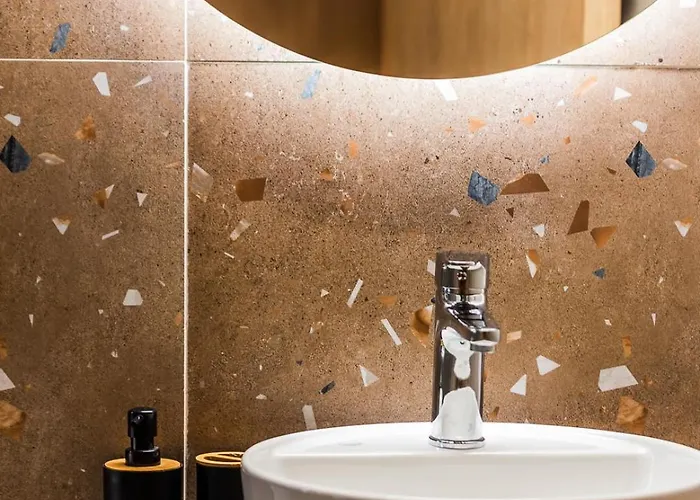 Stone & Sea Nydri (Lefkada)